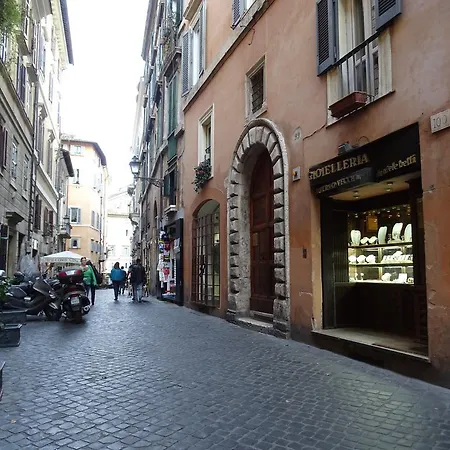 Navona